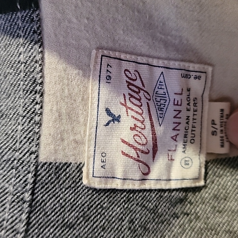 American Eagle Button Up - image 3